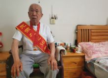 点击查看详细信息<br>标题：光荣老兵 阅读次数：1089